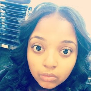 Meet your Posher, Shayla